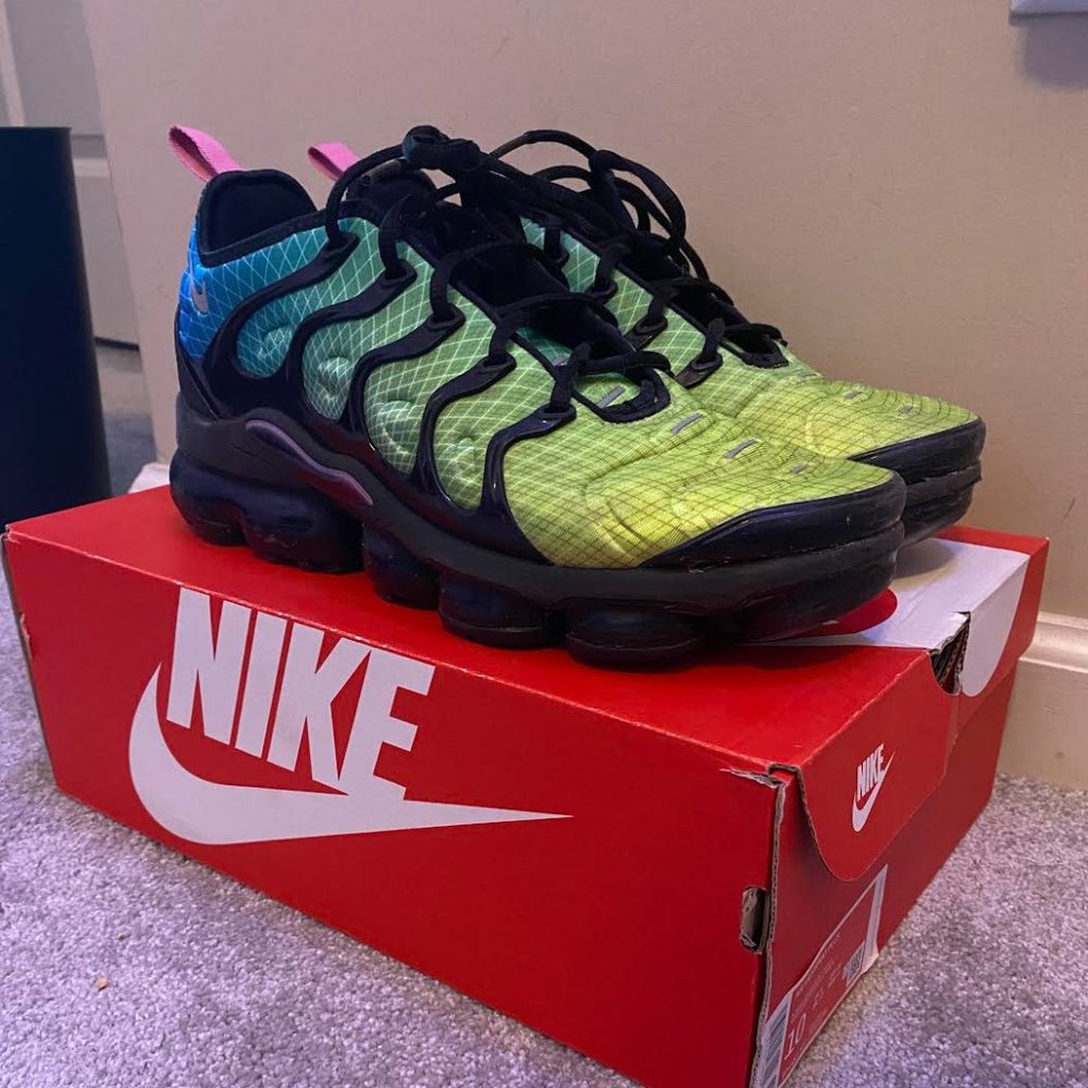 Nike Air Vapormax Plus Aurora Green
